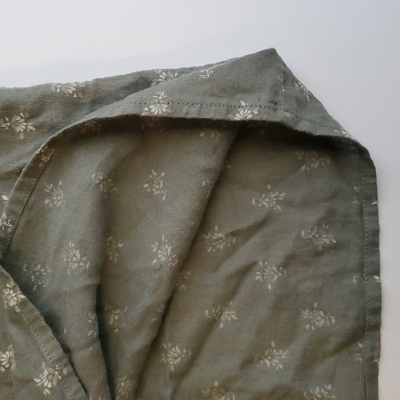 Candace Cameron Bure size small S top blo0use lightweight comfy - Picture 4 of 7